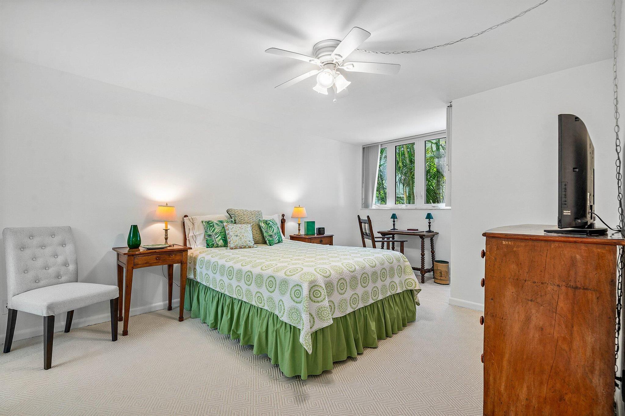 PALM BEACH ATLANTIC COND - Residential Lease