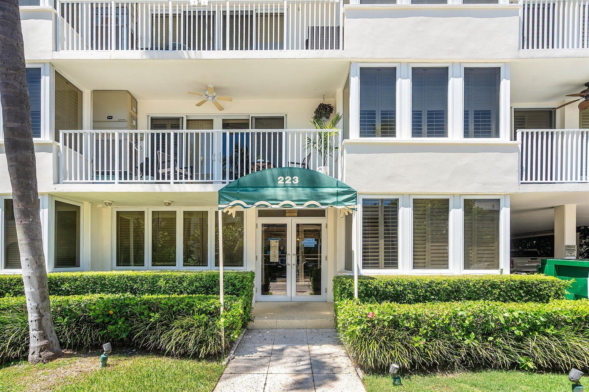 PALM BEACH ATLANTIC COND - Residential Lease