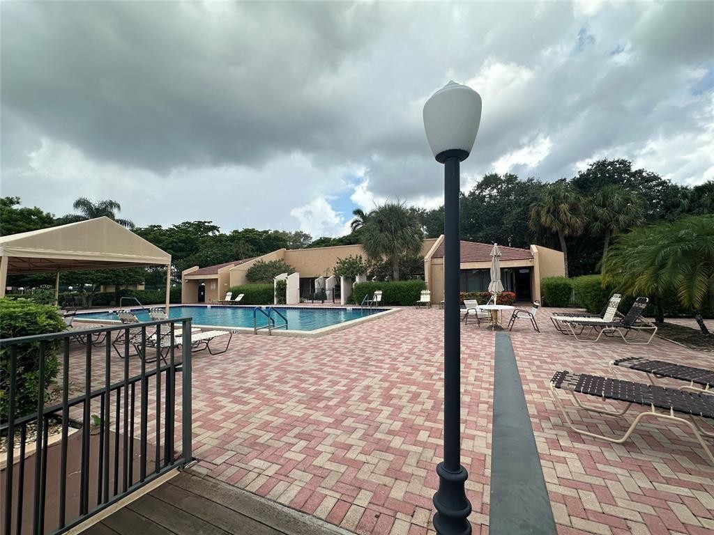 CORAL GATE - Residential