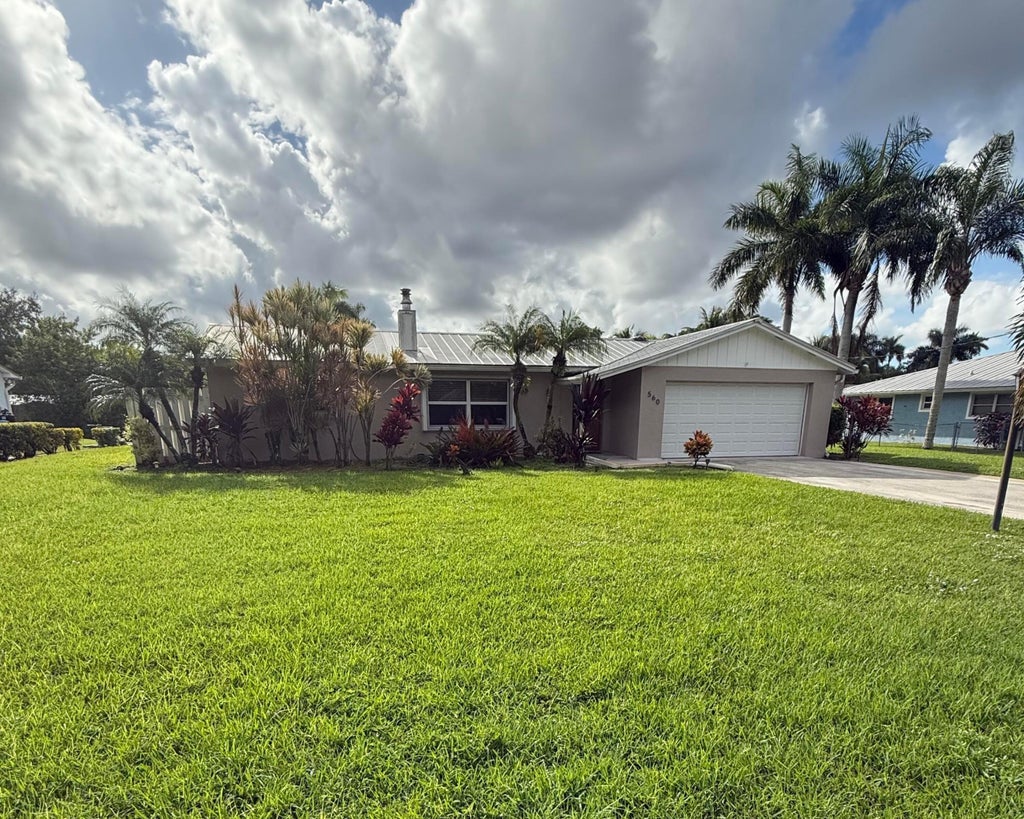 Photo of 560 SW Harbor Street, Stuart, FL 34997 (MLS # R11138952)