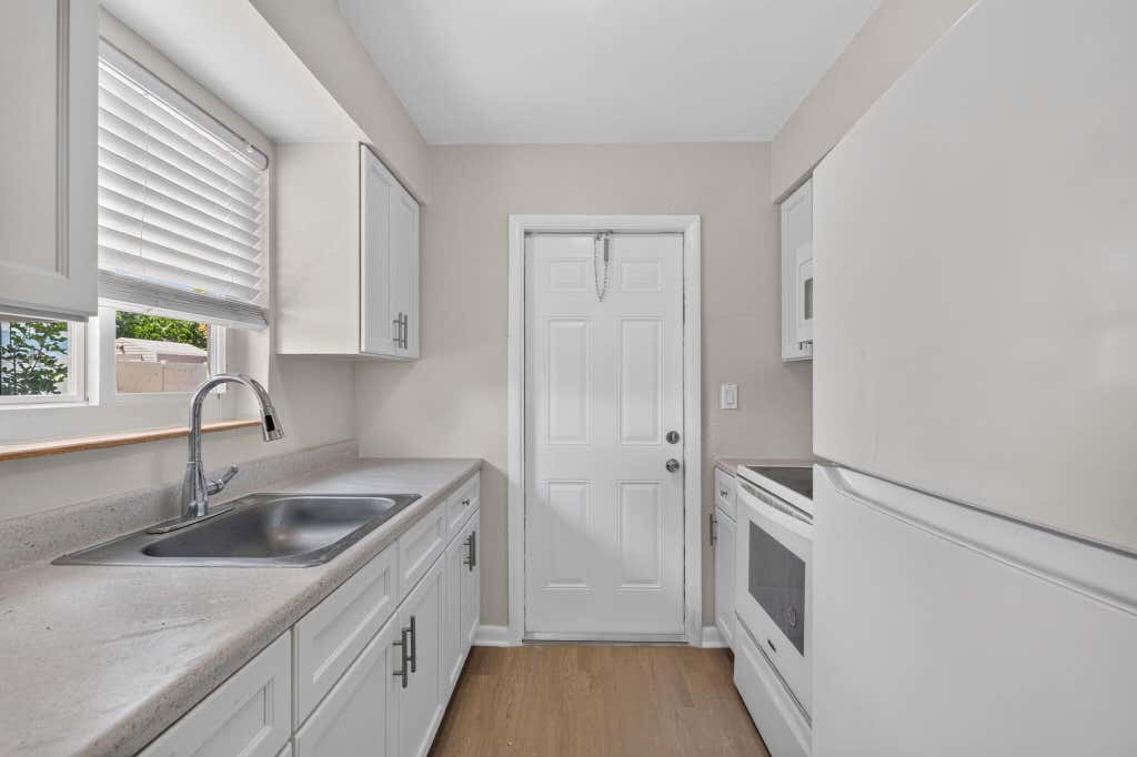 Photo of 2961 NE 7th Avenue #B, Pompano Beach, FL 33064 (MLS # B26064951)