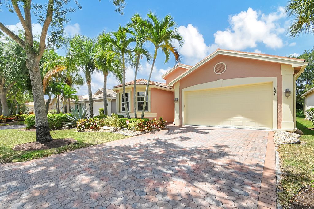 Photo of 7899 Sundial Harbor Pt, Lake Worth, FL 33467 (MLS # R10983861)