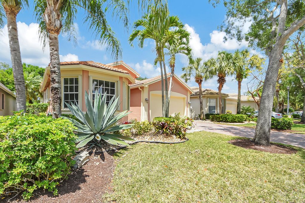 Photo of 7899 Sundial Harbor Pt, Lake Worth, FL 33467 (MLS # R10983861)