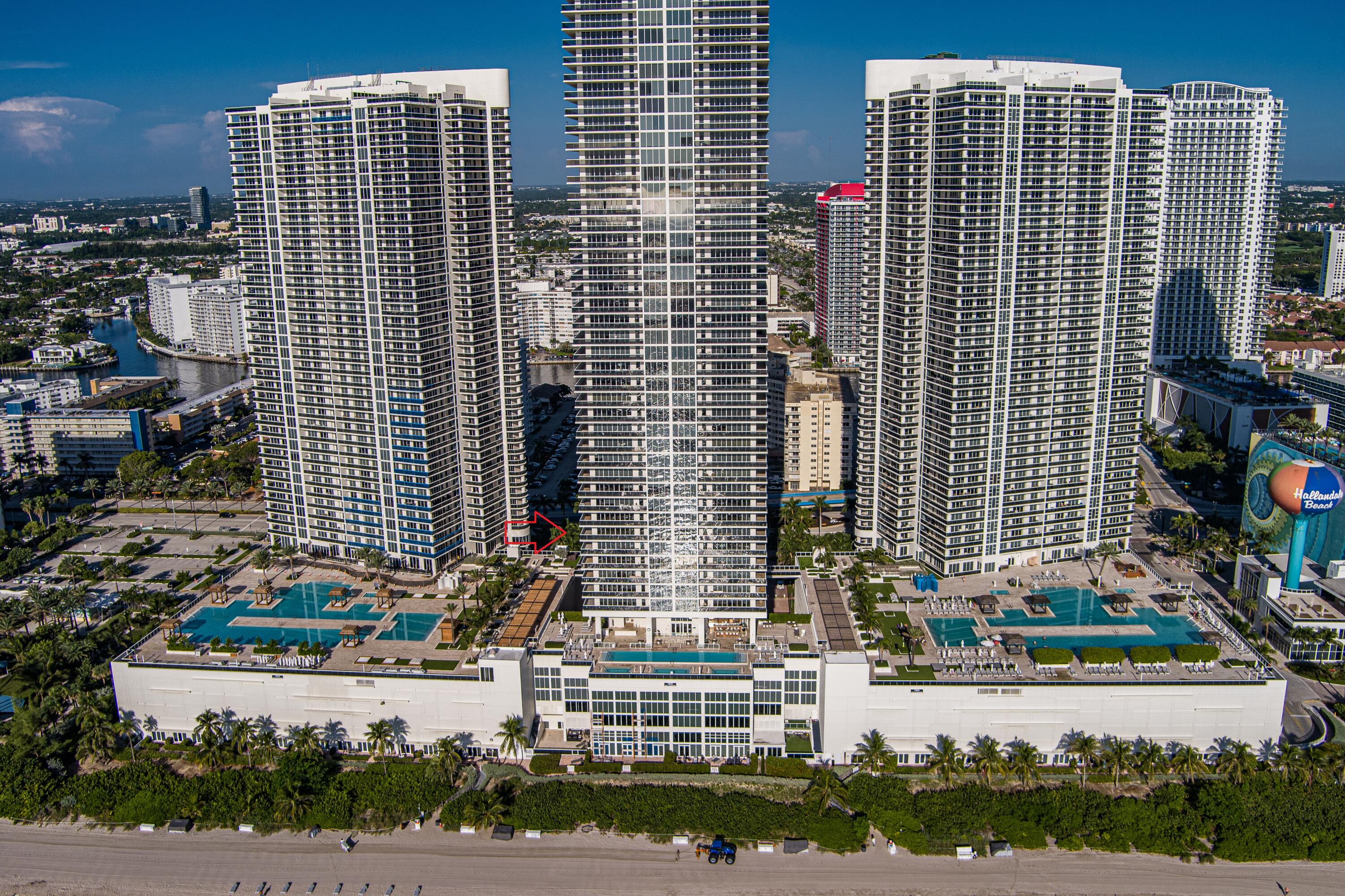 1830 S Ocean Drive 1402