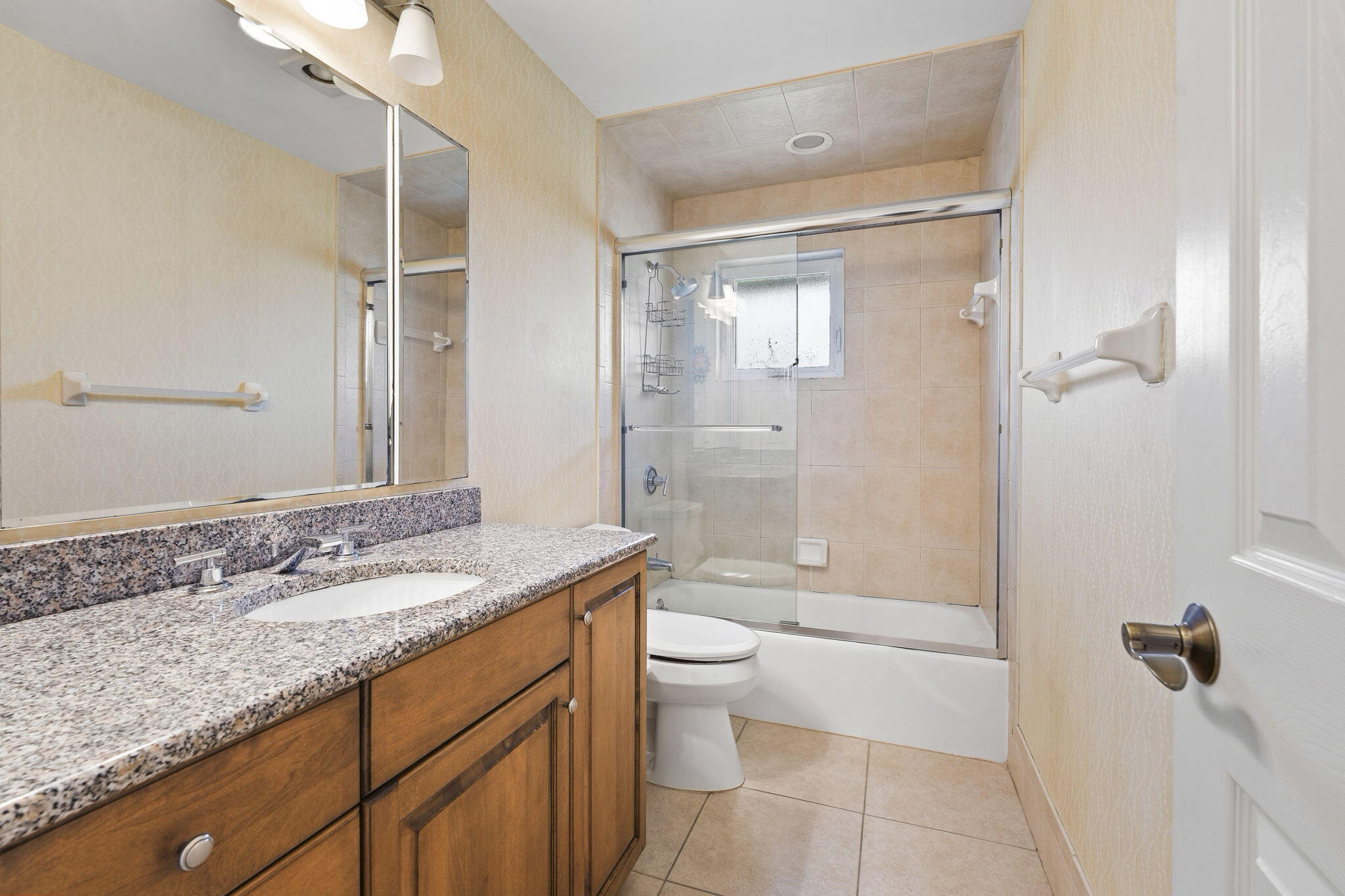 3374 SE Fairway E, Stuart, FL, 34997, USA, 3 Bedrooms Bedrooms, ,2 BathroomsBathrooms,Residential,Pending,3374 SE Fairway E,B26045142