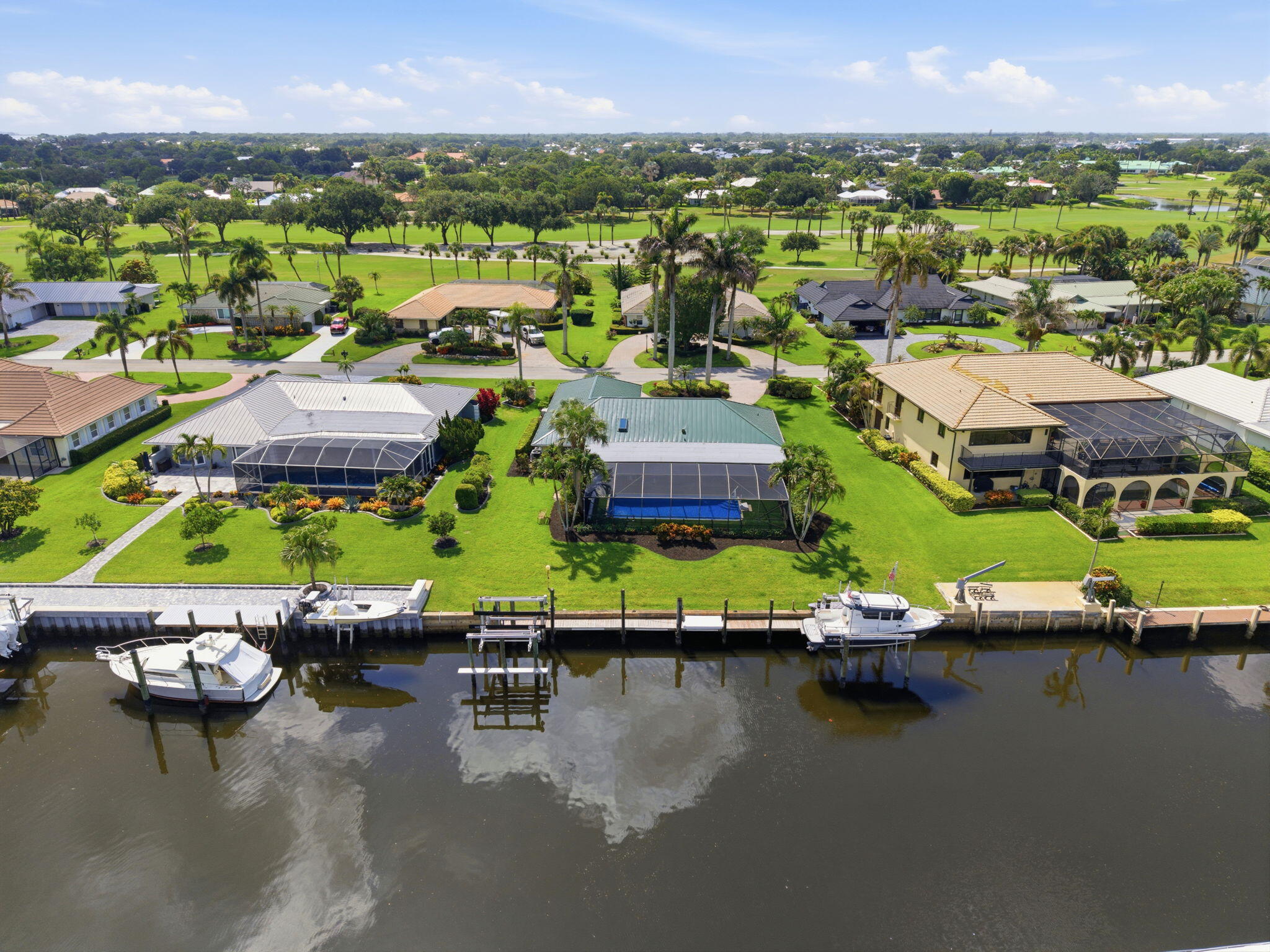 3374 SE Fairway E, Stuart, FL, 34997, USA, 3 Bedrooms Bedrooms, ,2 BathroomsBathrooms,Residential,Pending,3374 SE Fairway E,B26045142