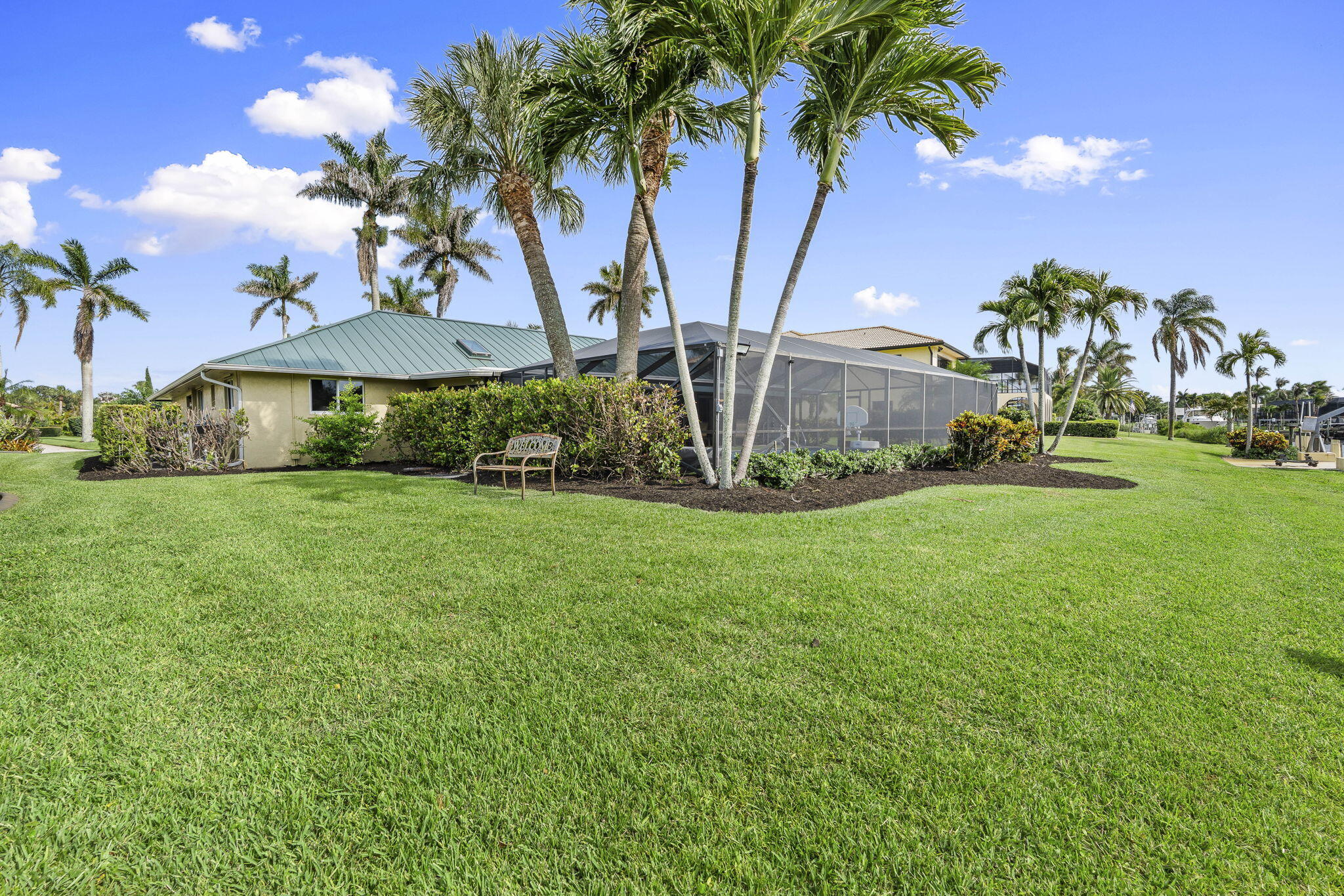 3374 SE Fairway E, Stuart, FL, 34997, USA, 3 Bedrooms Bedrooms, ,2 BathroomsBathrooms,Residential,Pending,3374 SE Fairway E,B26045142