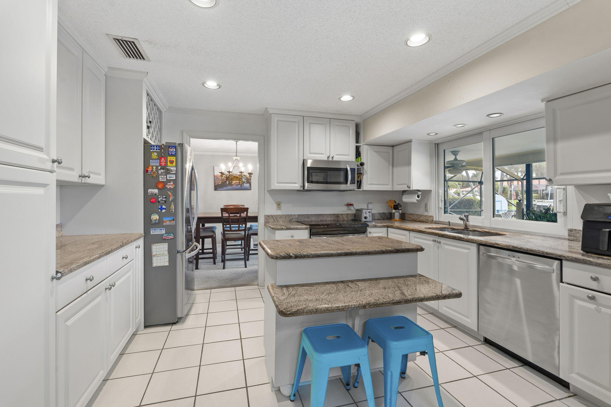 3374 SE Fairway E, Stuart, FL, 34997, USA, 3 Bedrooms Bedrooms, ,2 BathroomsBathrooms,Residential,Pending,3374 SE Fairway E,B26045142