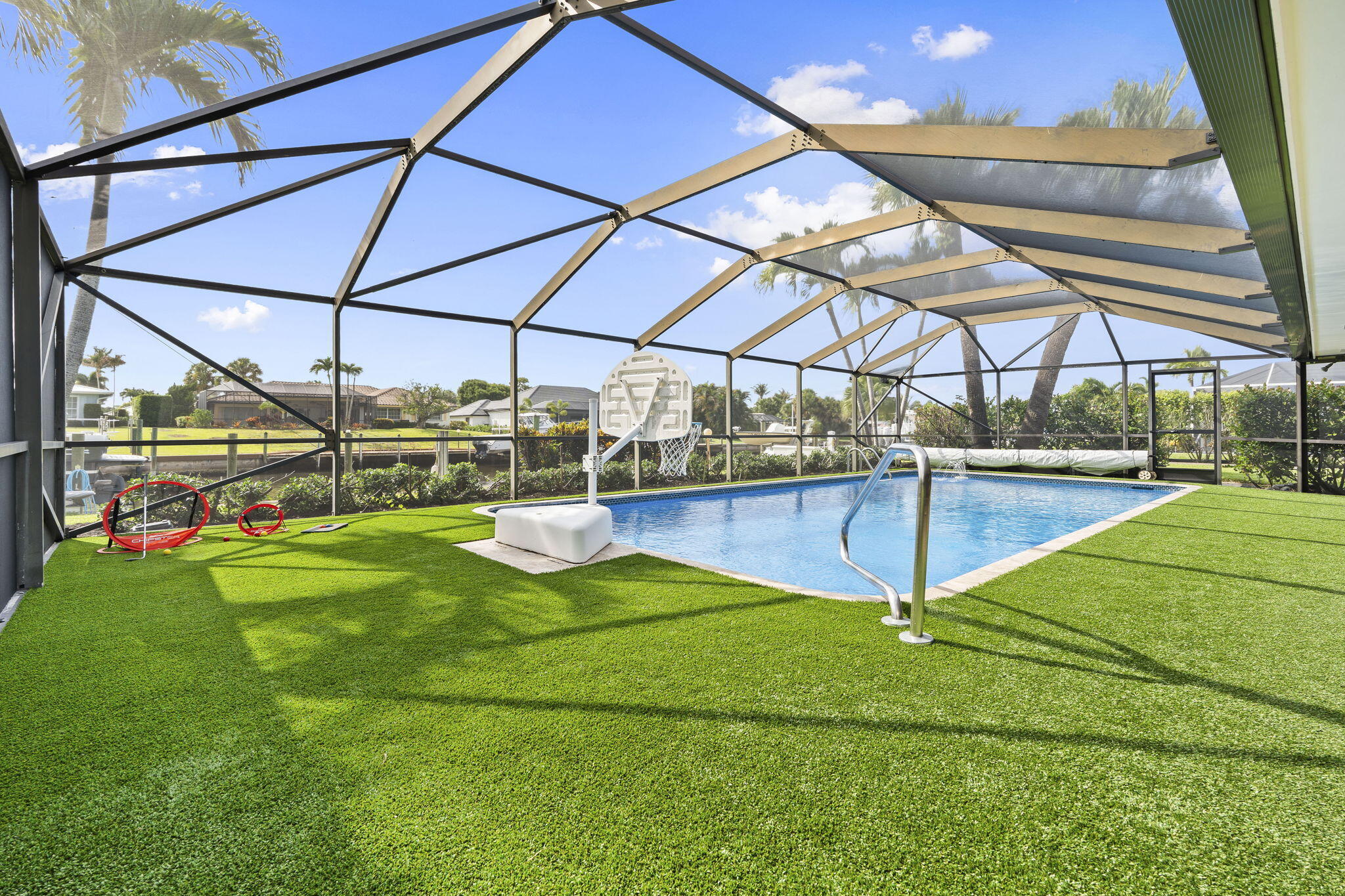 3374 SE Fairway E, Stuart, FL, 34997, USA, 3 Bedrooms Bedrooms, ,2 BathroomsBathrooms,Residential,Pending,3374 SE Fairway E,B26045142