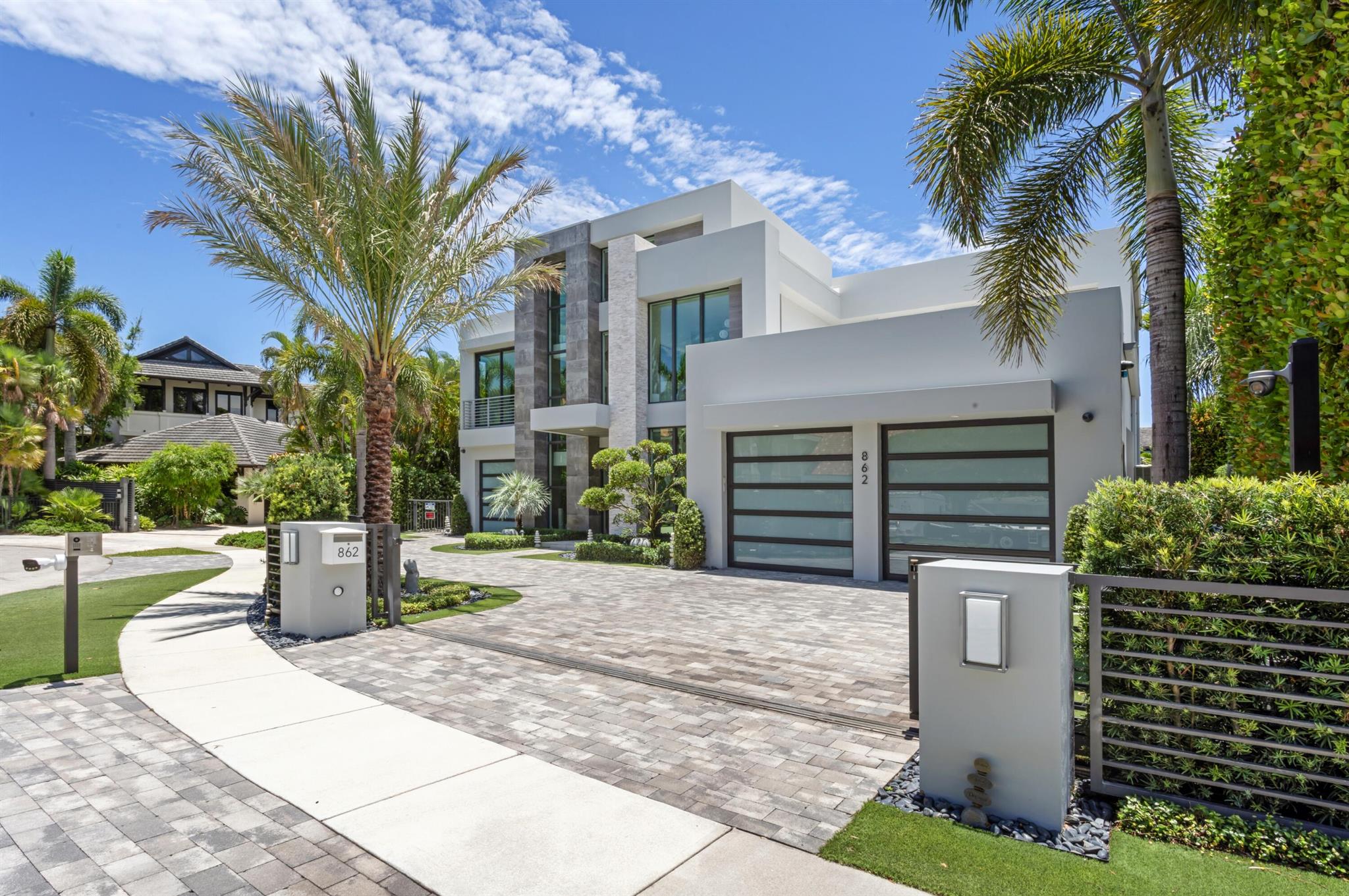 862 NE 33rd Street