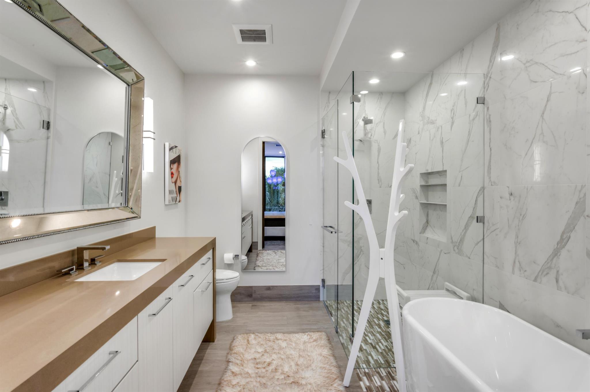 LAKE ROGERS ISLE - Residential