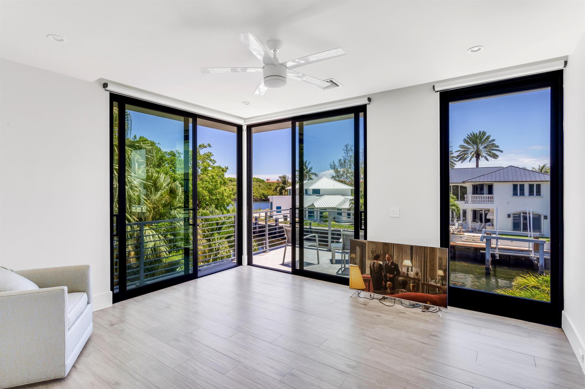 LAKE ROGERS ISLE - Residential