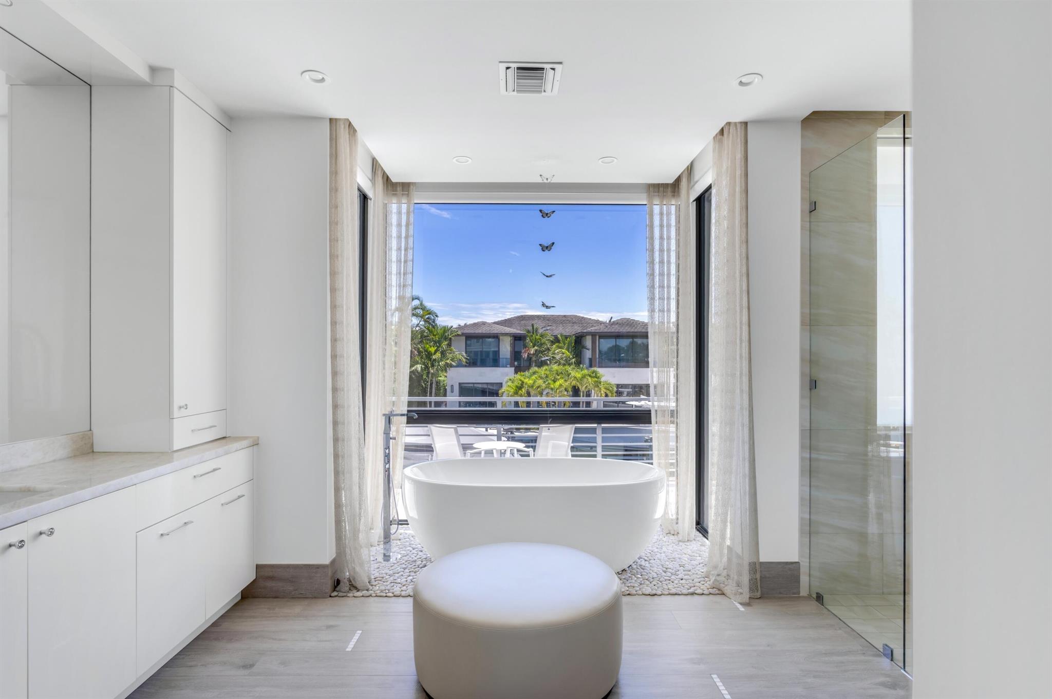 LAKE ROGERS ISLE - Residential