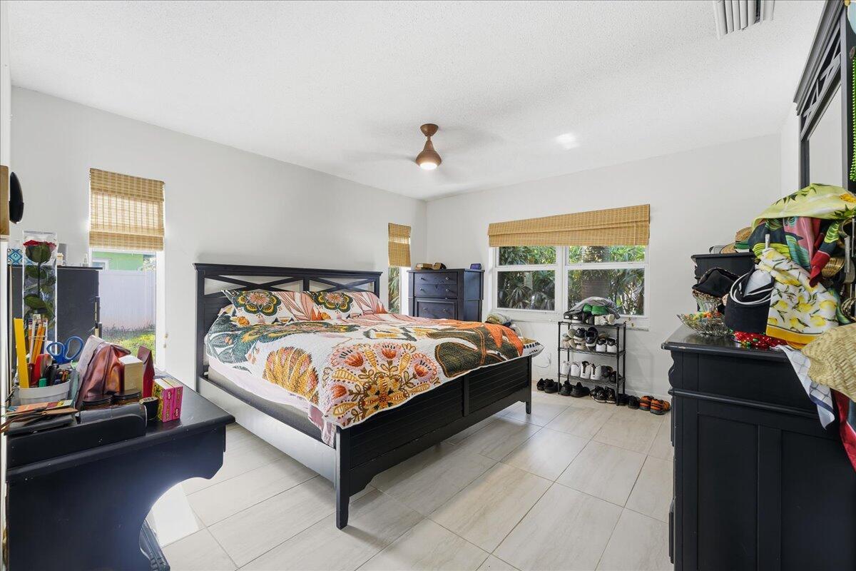 ROYAL PALM ESTATES SEC ONE - Residential