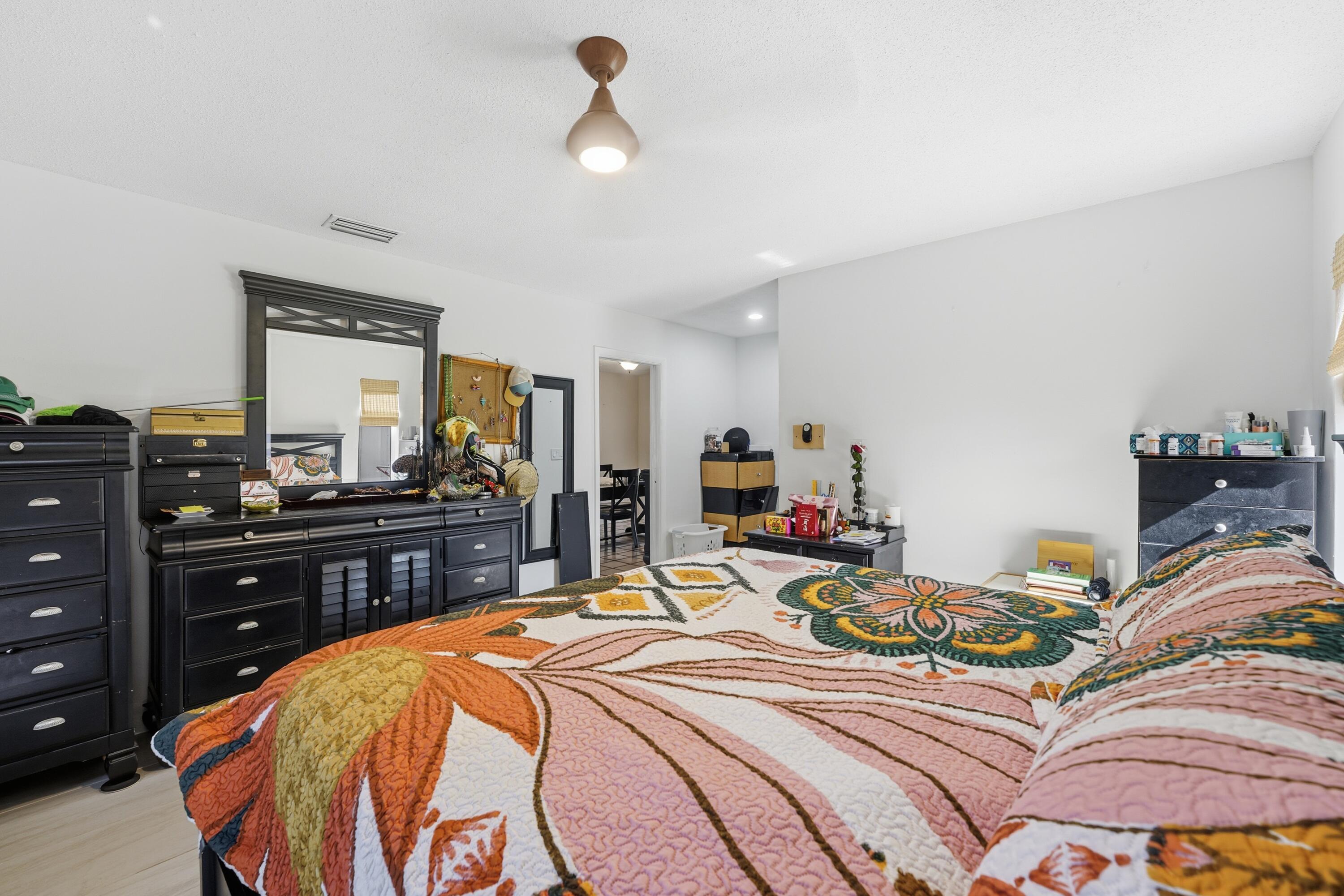 ROYAL PALM ESTATES SEC ONE - Residential