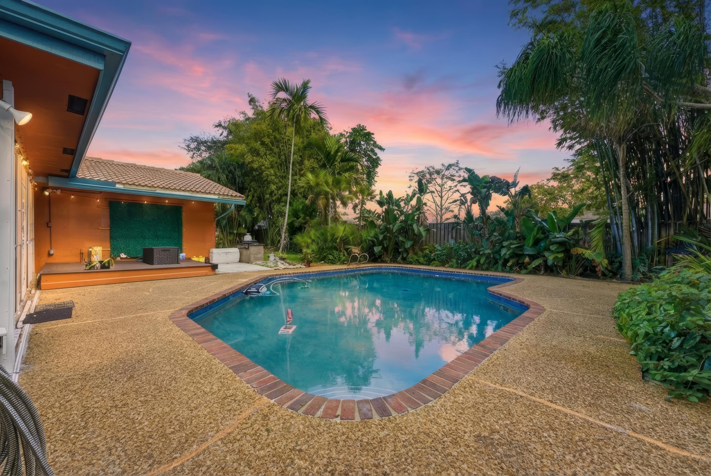 ROYAL PALM ESTATES SEC ONE - Residential