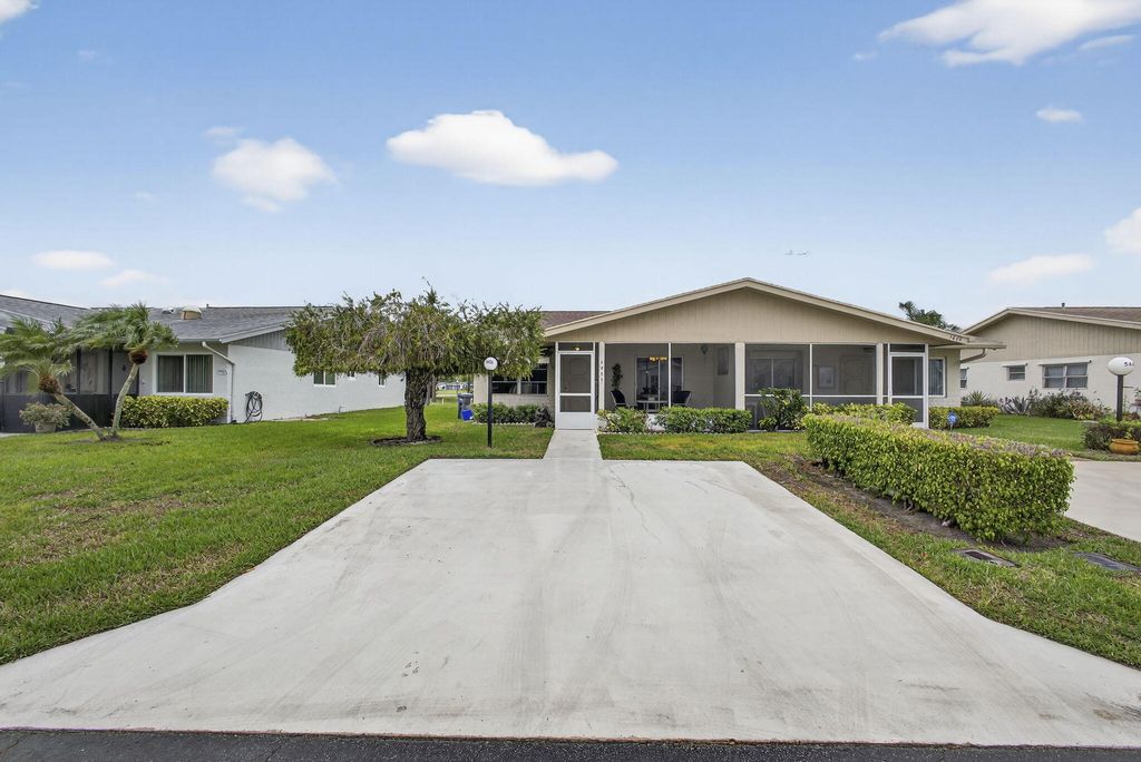 Photo of 5455 Janice Lane, West Palm Beach, FL 33417 (MLS # B26004301)