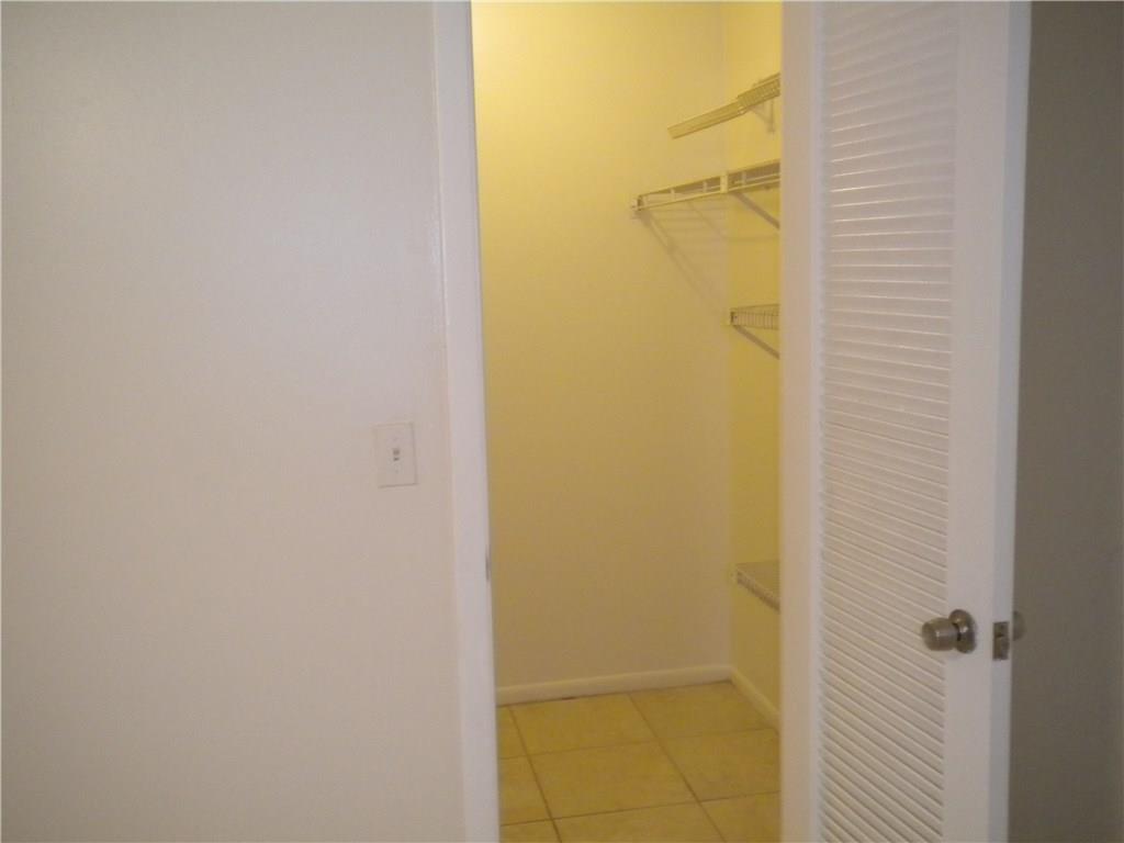 Coral Spgs Lakes 68-12 B - Residential Lease