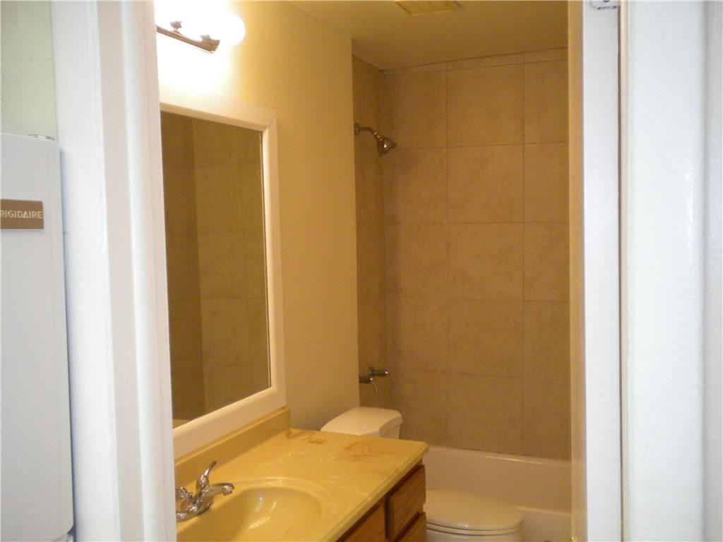 Coral Spgs Lakes 68-12 B - Residential Lease