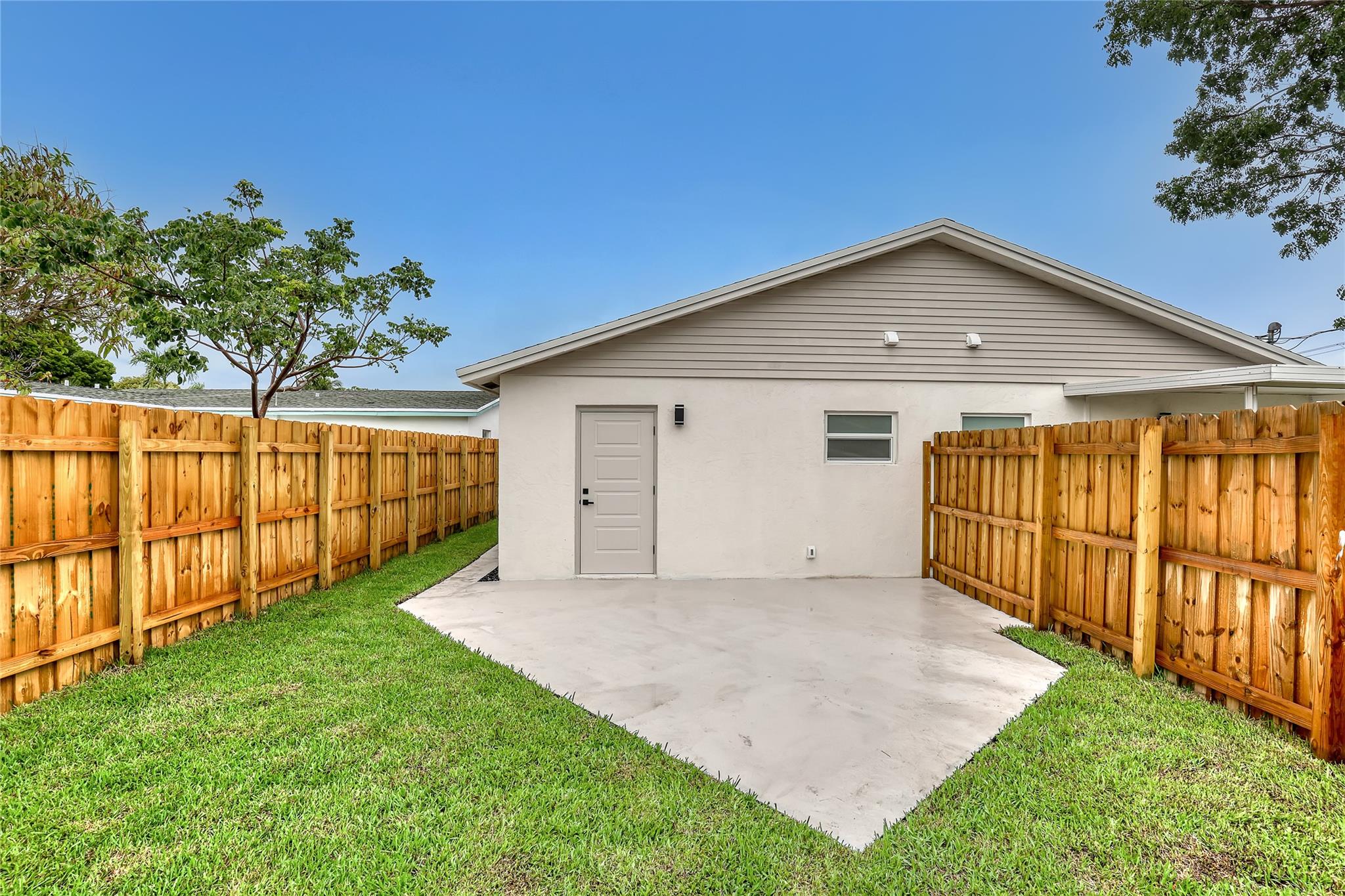 Lantana Amd - Residential Lease