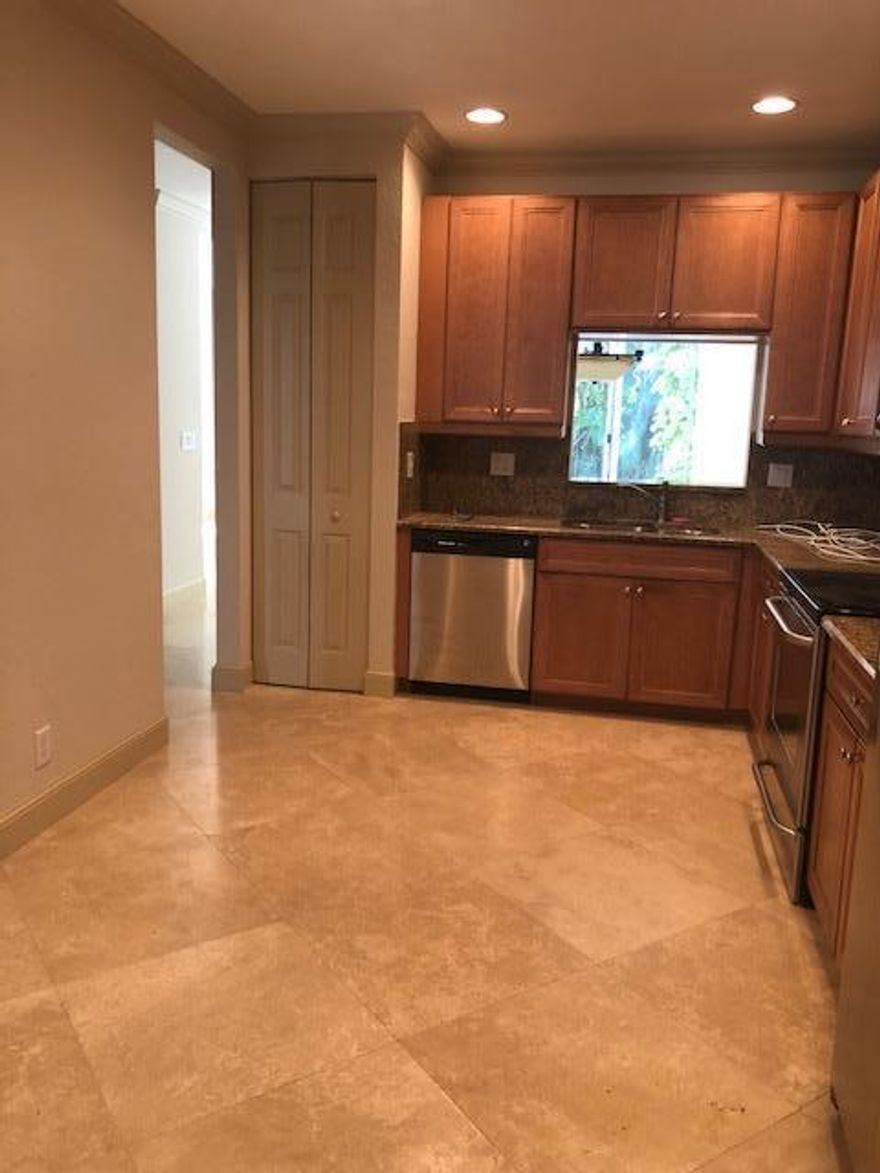 This Stylish townhouse is very desirable -saturnia marble floors extended patio very private 
10 ft ceilings community pool and clubhouse and gym
Great Landlord 
15 mins from the beaches, trendy Atlantic Ave 
A Rated Schools!
Gated Entry!