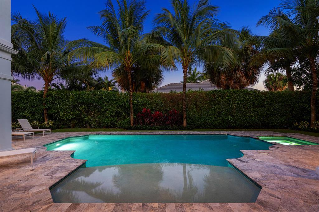 ROYAL PALM YACHT & COUNTRY CLUB - Residential