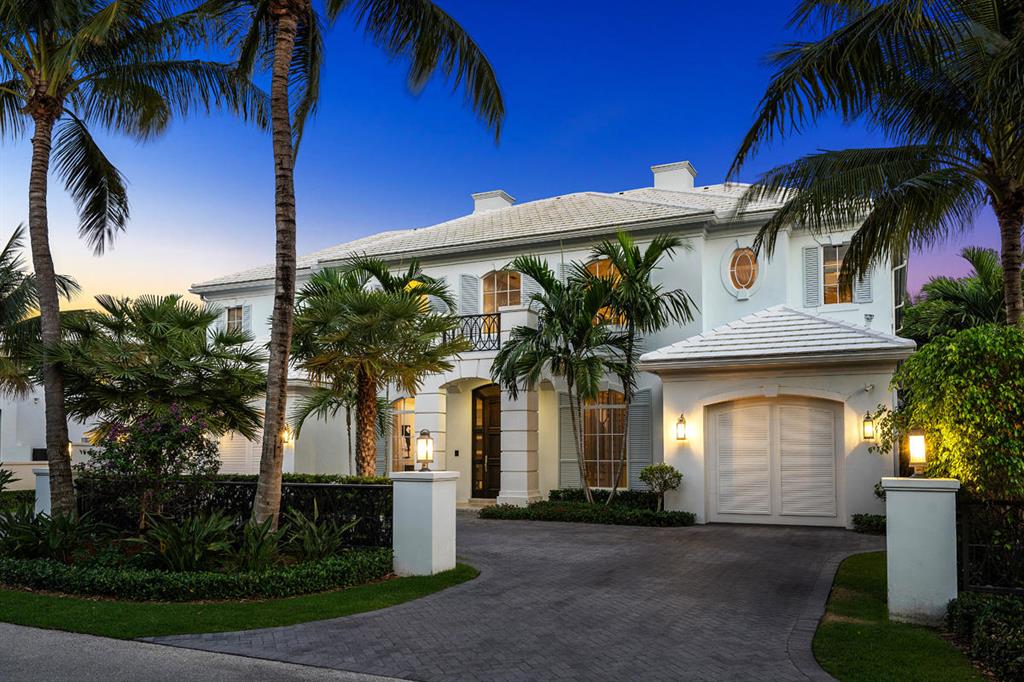 ROYAL PALM YACHT & COUNTRY CLUB - Residential