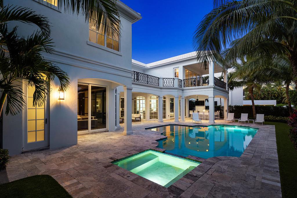 ROYAL PALM YACHT & COUNTRY CLUB - Residential