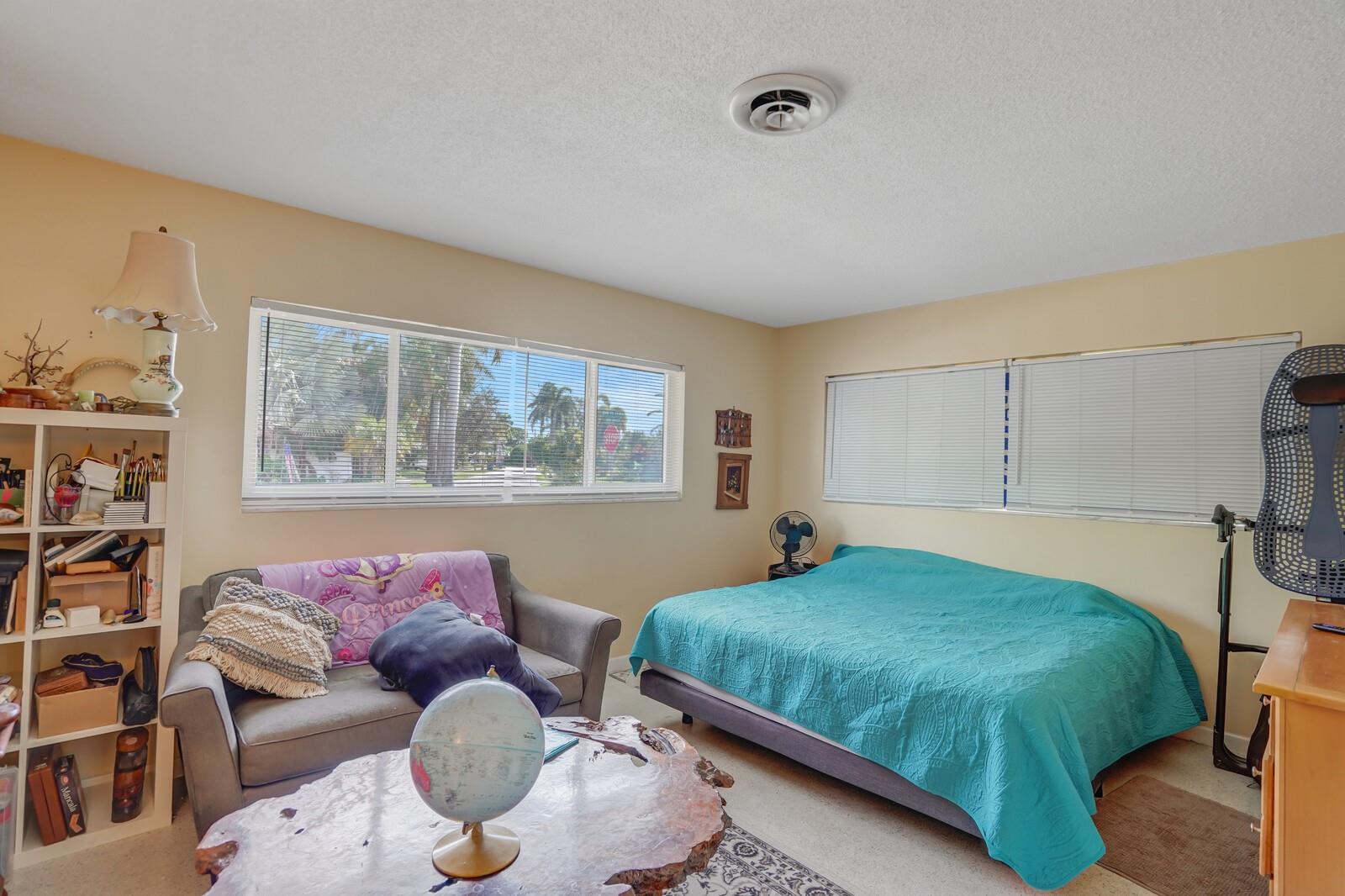 Jenada Isle 50-39 B - Residential