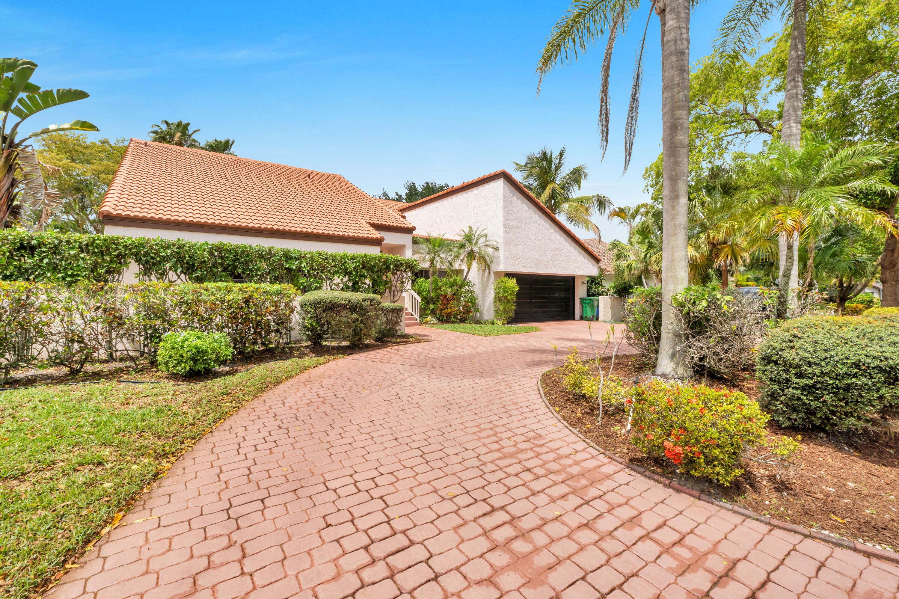 PINE RIDGE - Residential