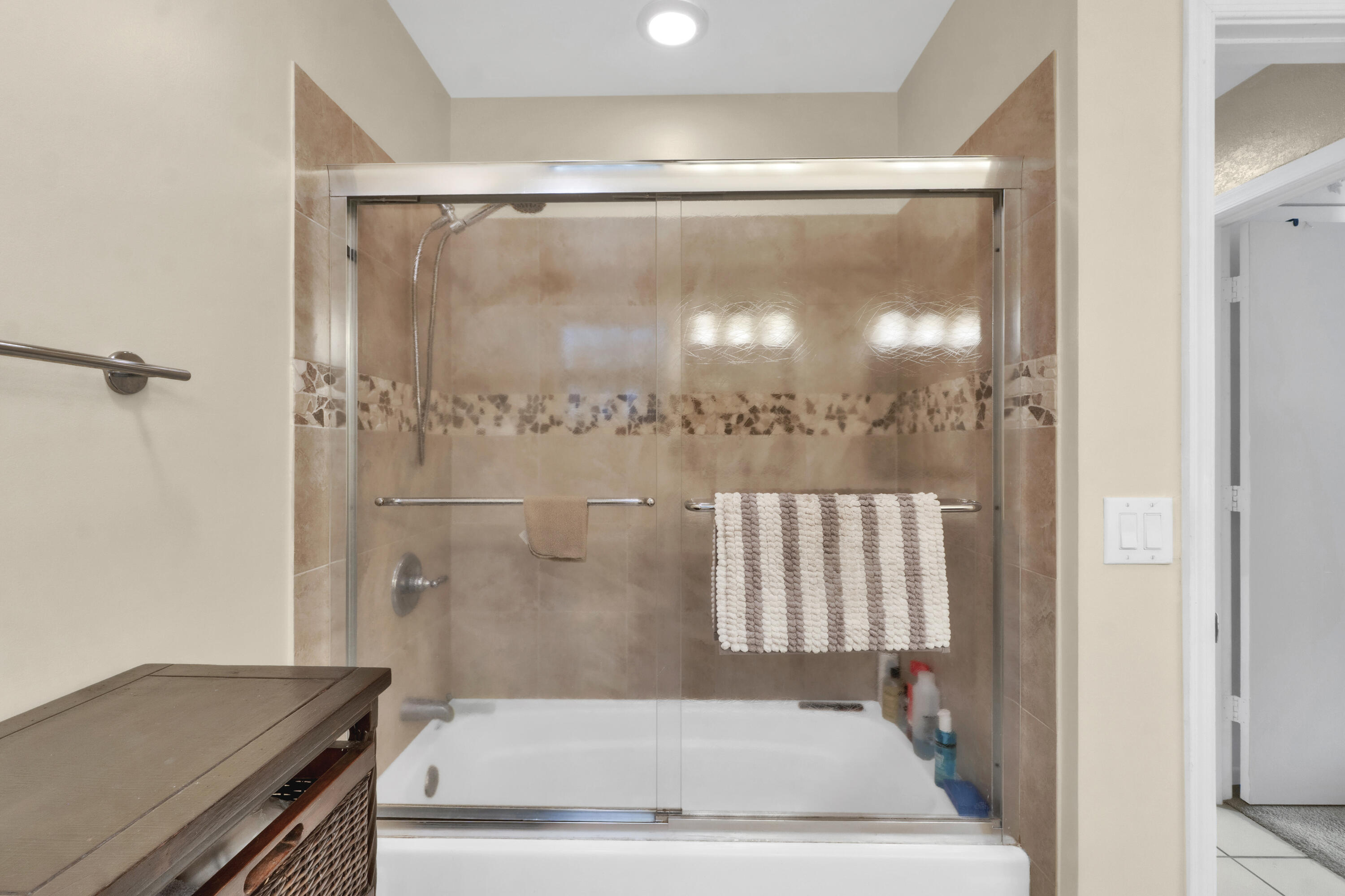 PINE RIDGE - Residential