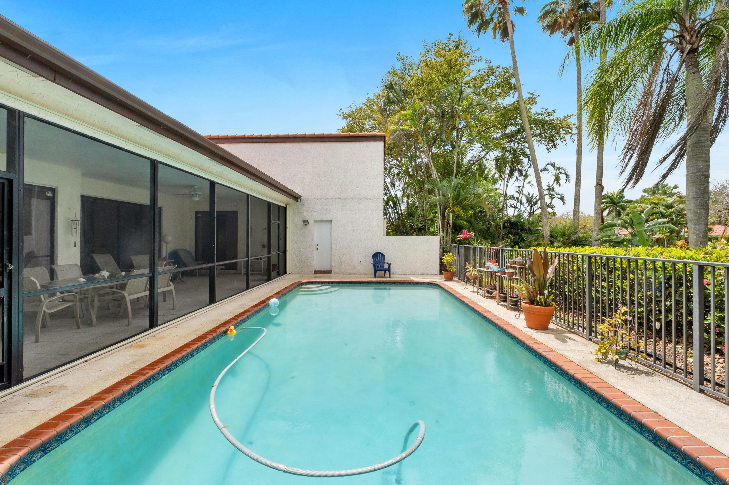 PINE RIDGE - Residential