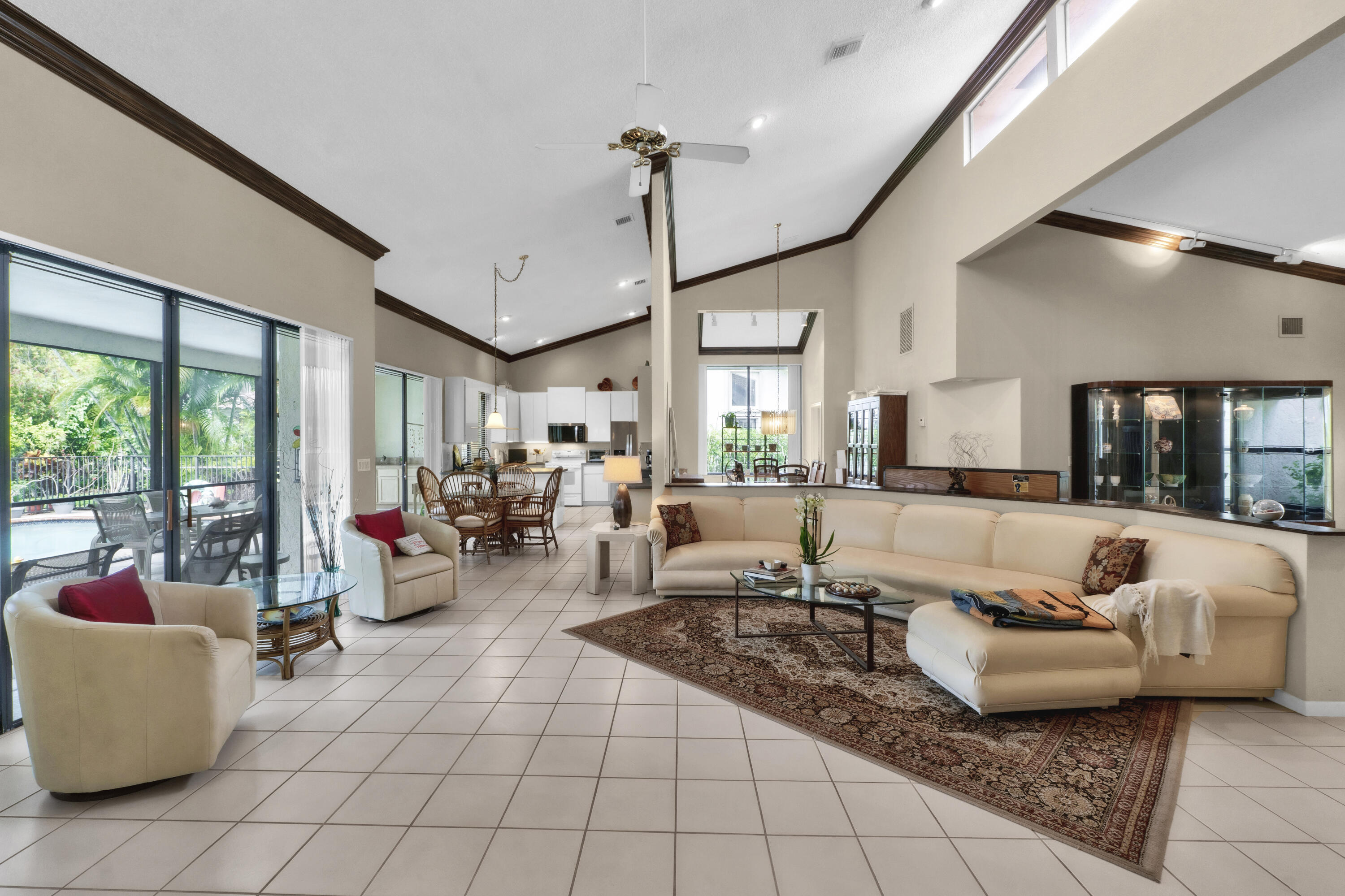 PINE RIDGE - Residential