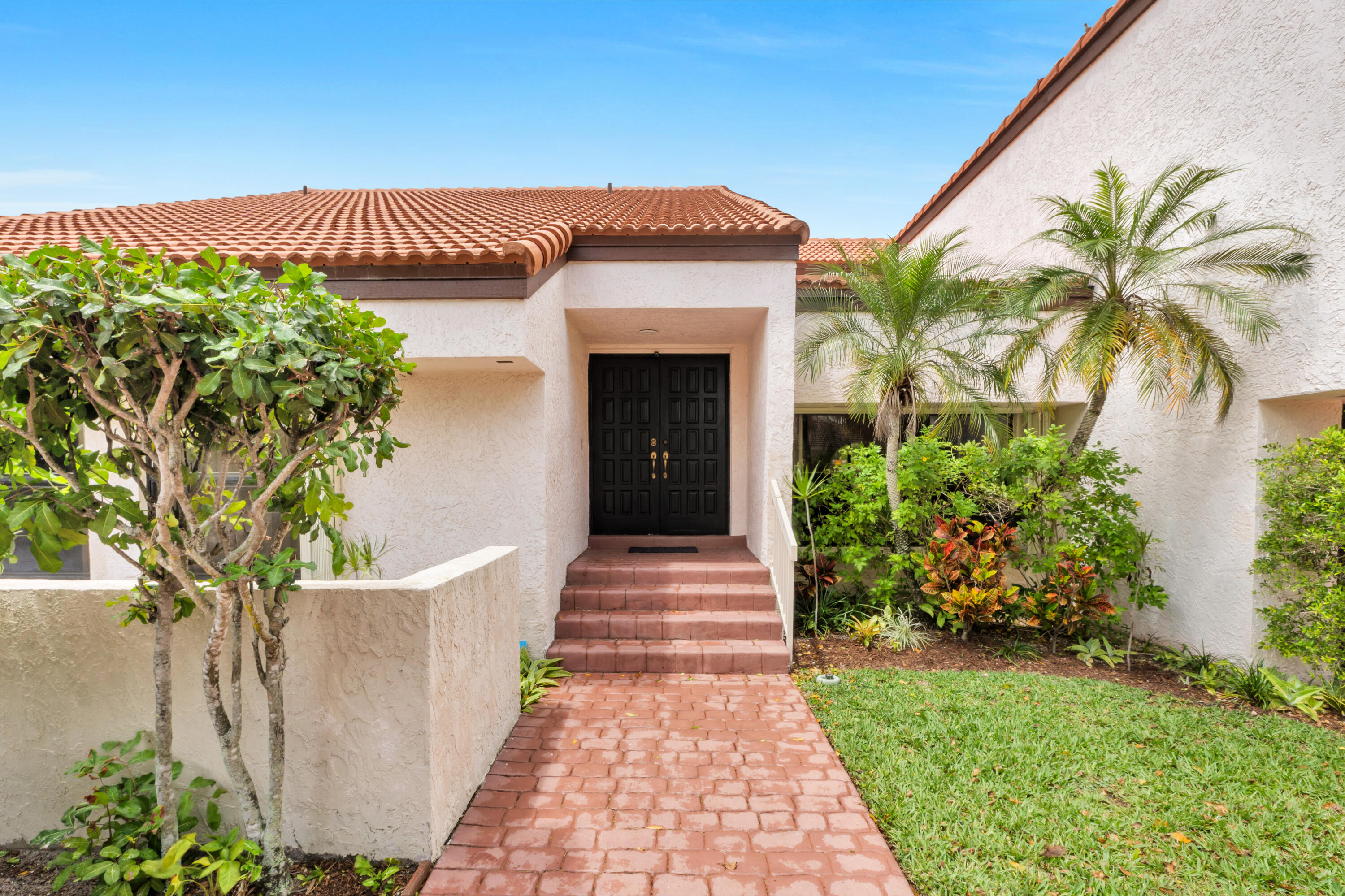 PINE RIDGE - Residential