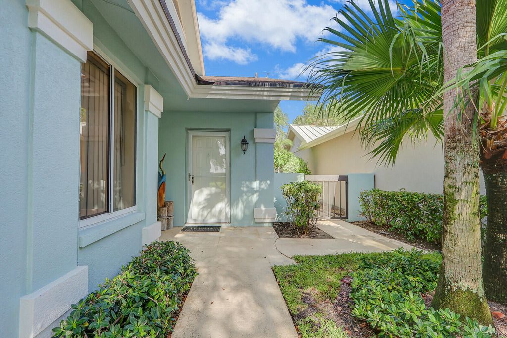 Photo of 134 Ocean Pines Terrace, Jupiter, FL 33477 (MLS # R11007857)