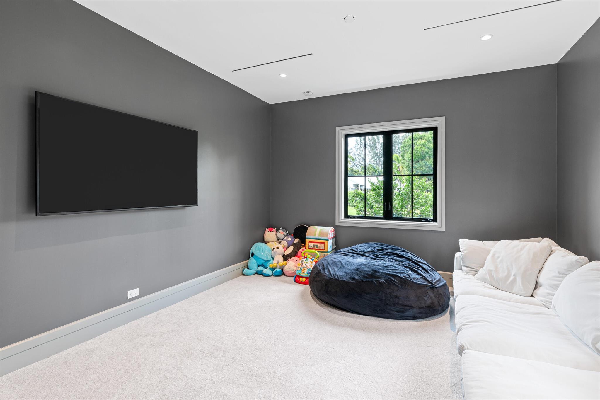 PADDOCK PARK 1 OF WELLING - Residential