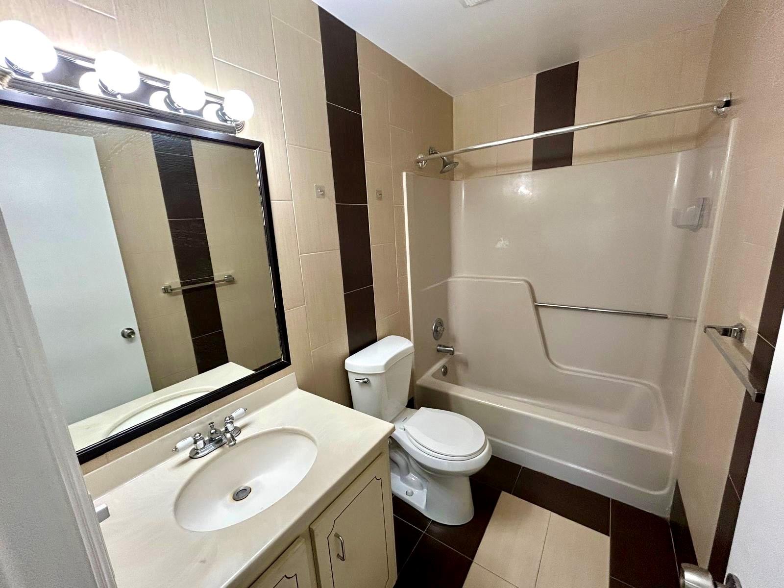 ROYALE GARDENS CONDO - Residential Lease