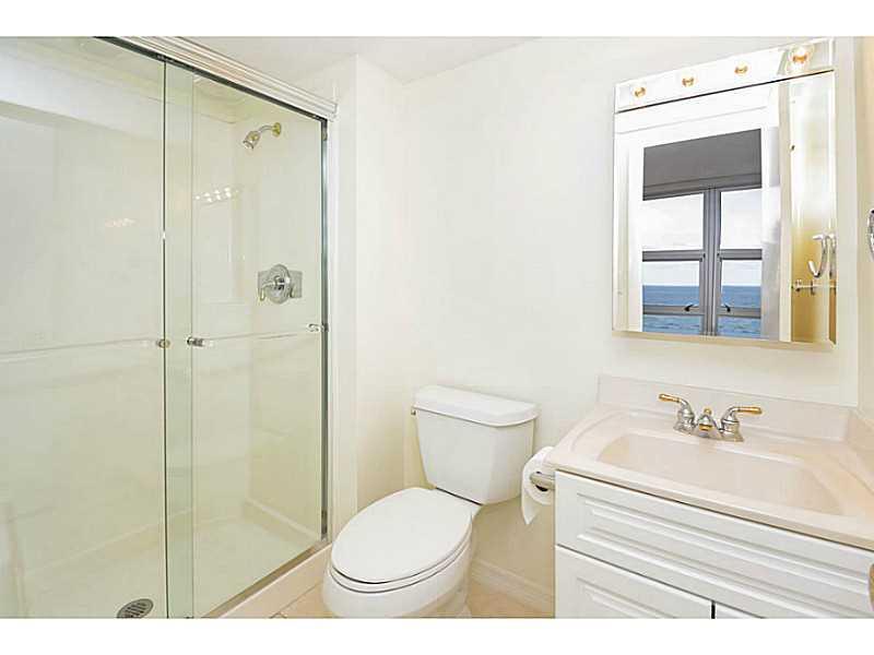 Silver Thatch - Residential