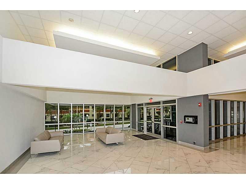 Silver Thatch - Residential