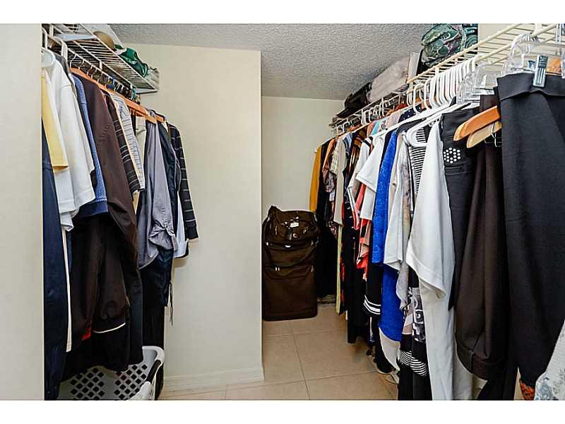 Silver Thatch - Residential