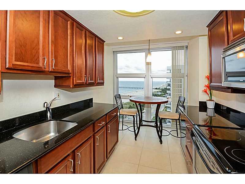 Silver Thatch - Residential