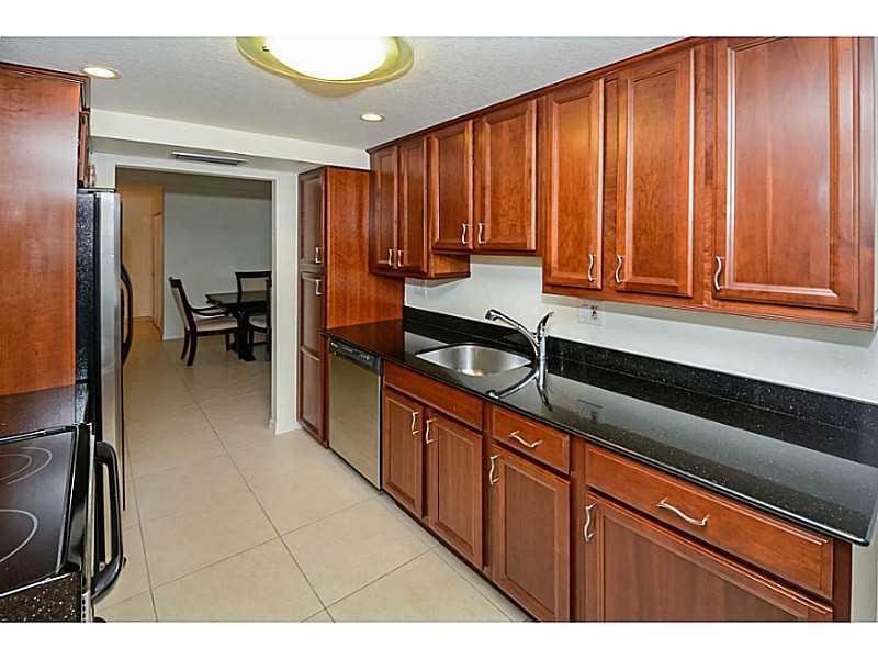 Silver Thatch - Residential