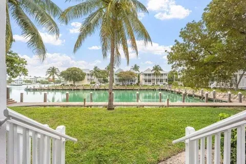 7071 Hawks Cay Boulevard, Duck Key, FL MLS: R11055231