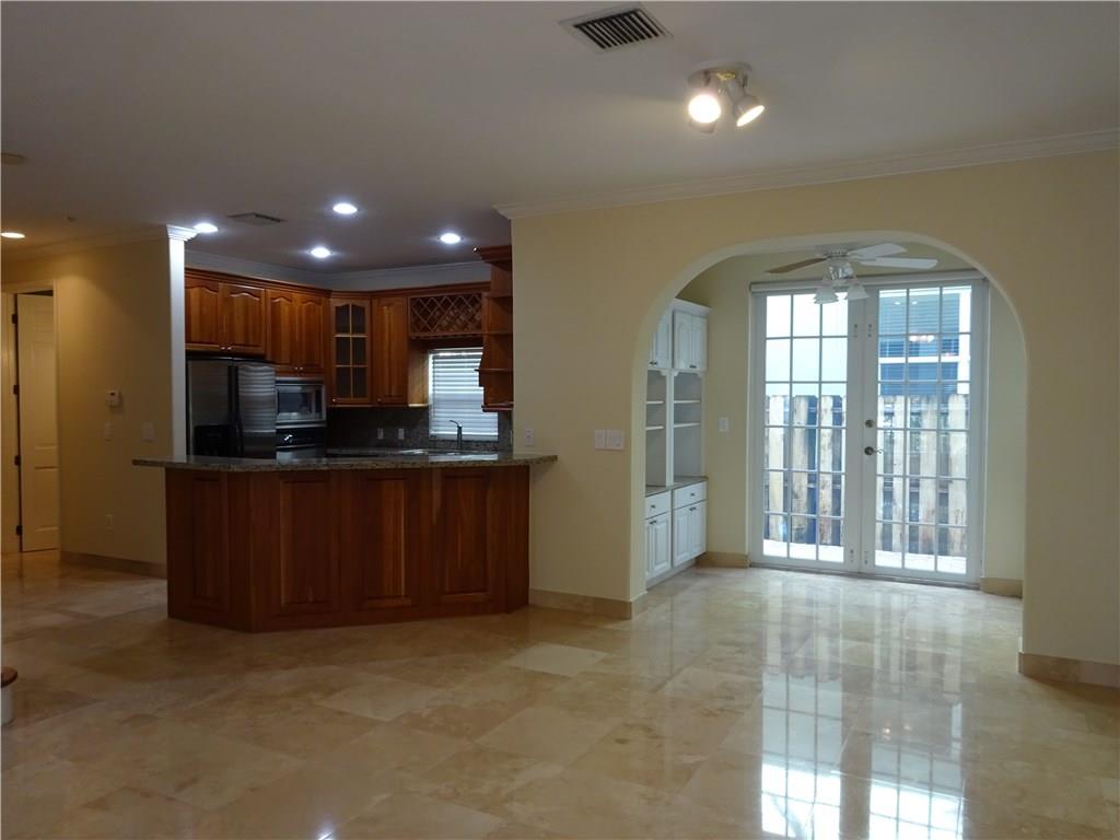 Vinik 2 25-33 B - Residential