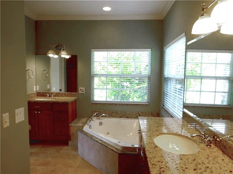Vinik 2 25-33 B - Residential