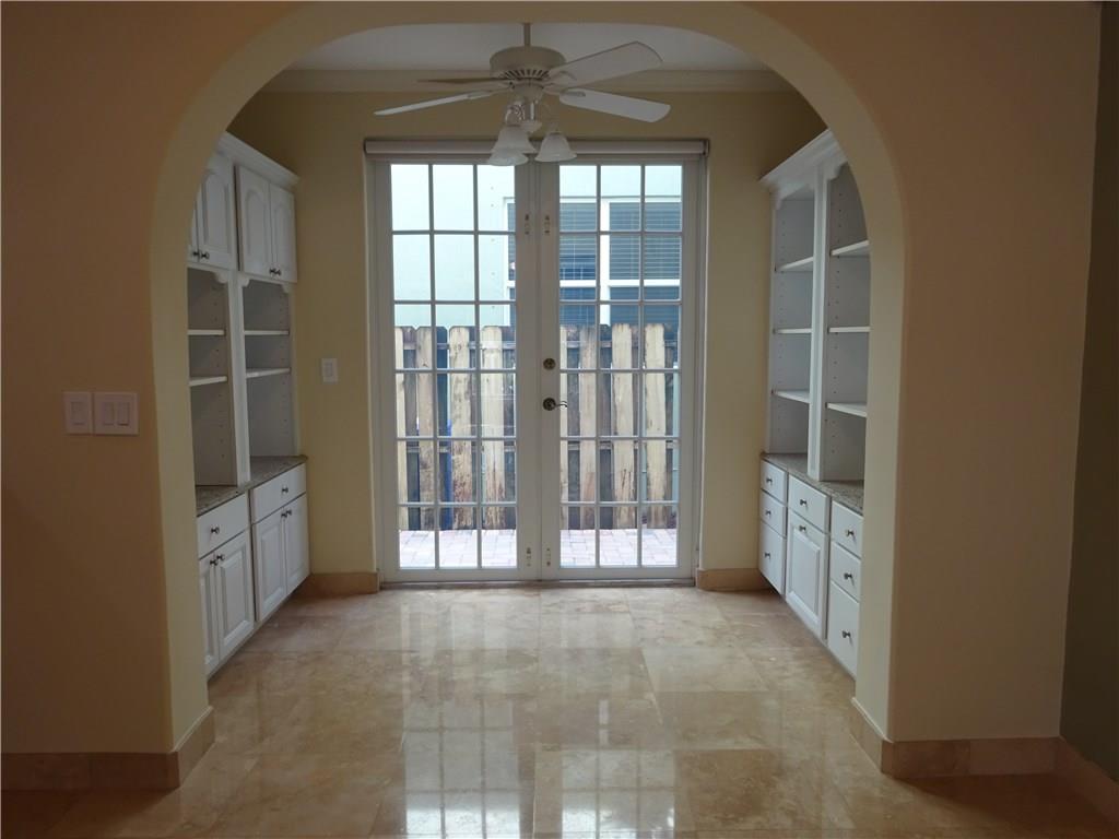 Vinik 2 25-33 B - Residential