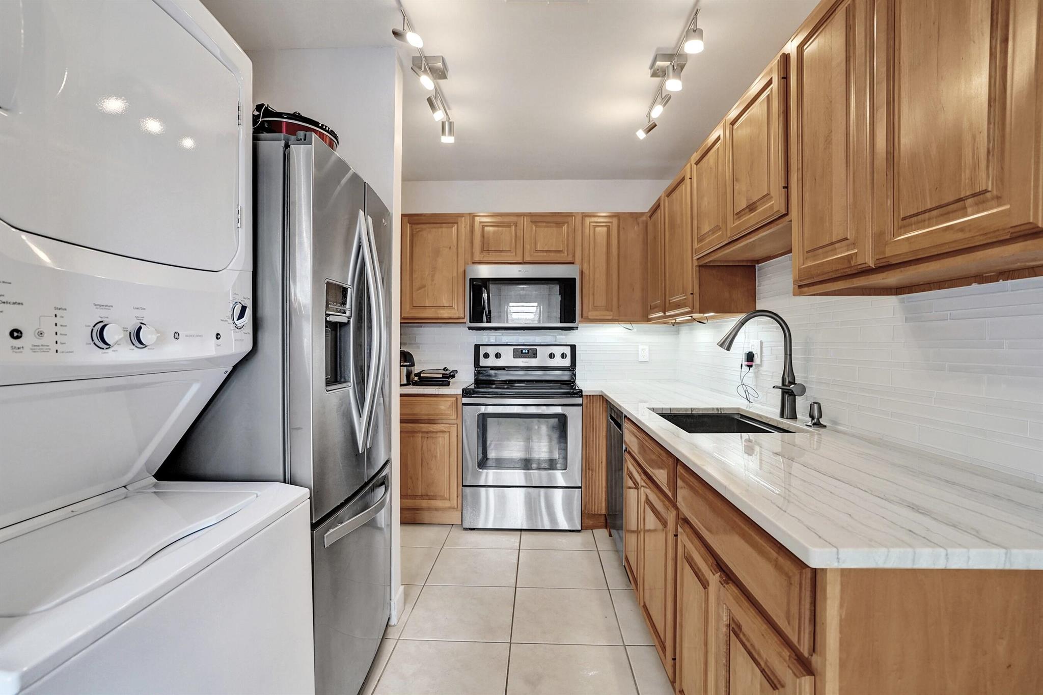 PINES OF DELRAY WEST - Residential