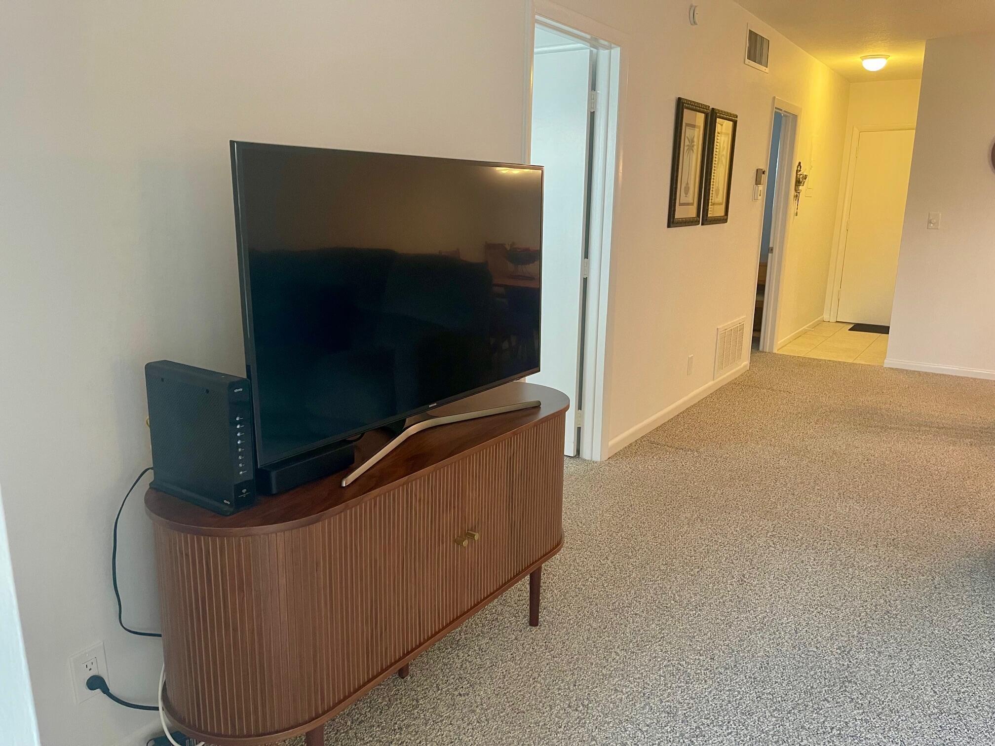 Leisure Lake Condo's - Residential Lease