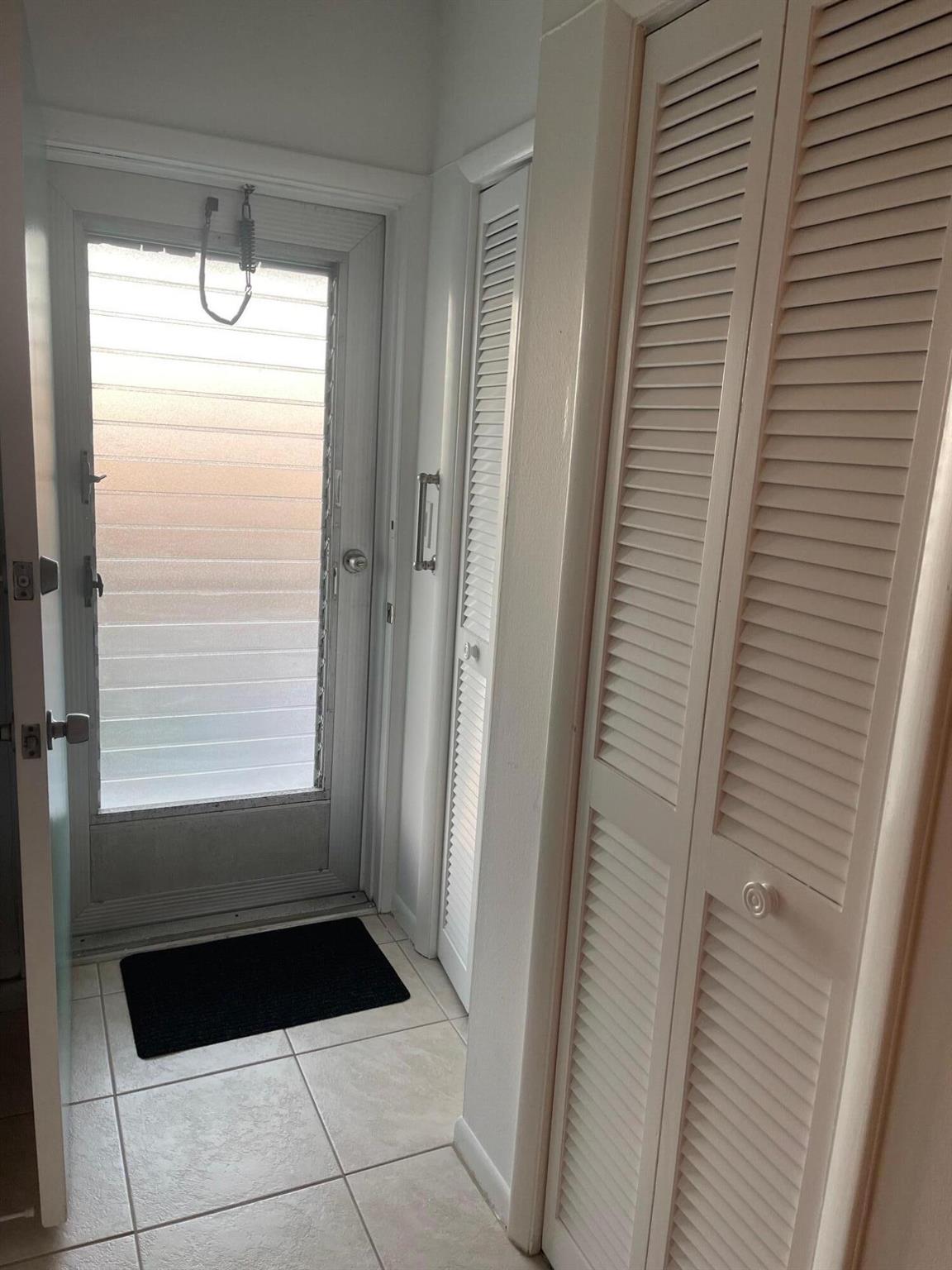 Leisure Lake Condo's - Residential Lease