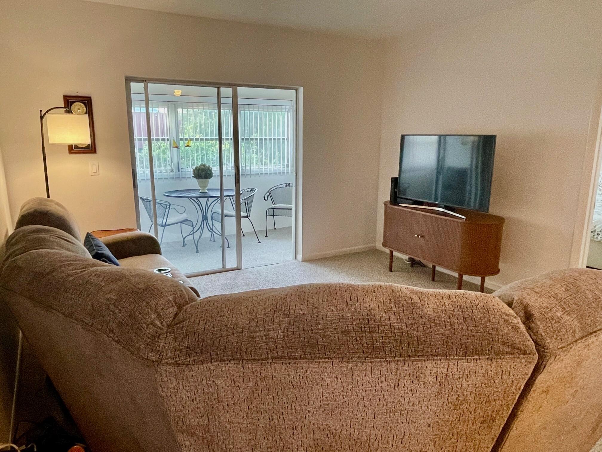 Leisure Lake Condo's - Residential Lease